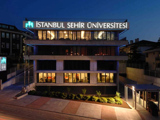 İSTANBUL ŞEHİR ÜNİVERSİTESİ